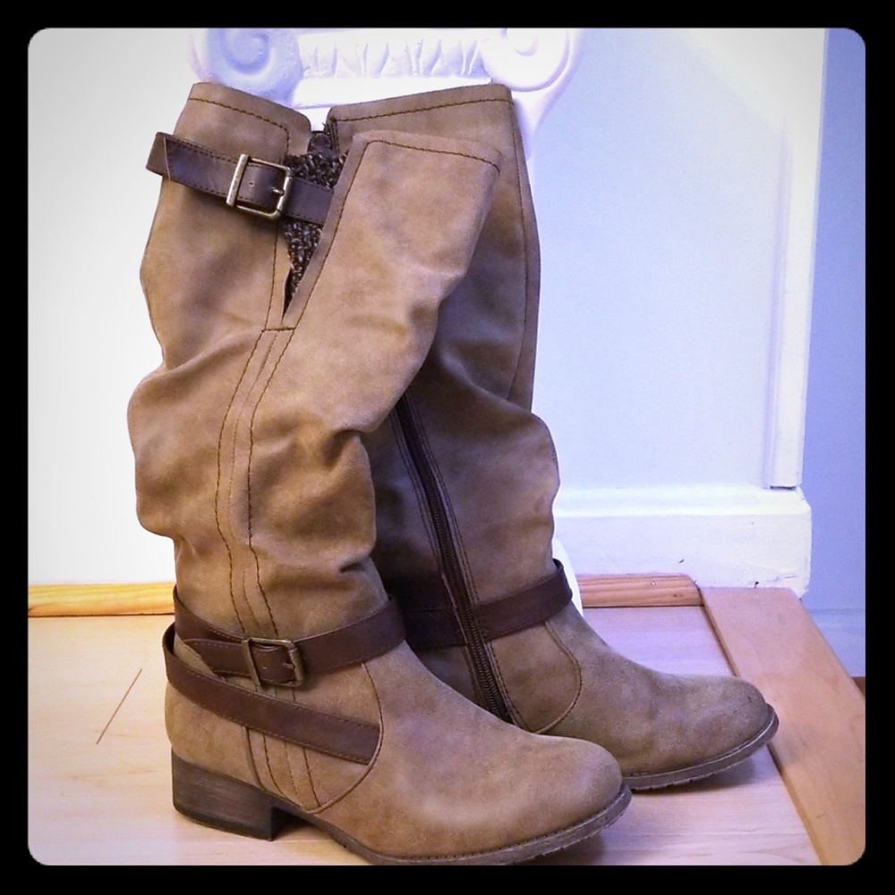Tan/Brown Boots